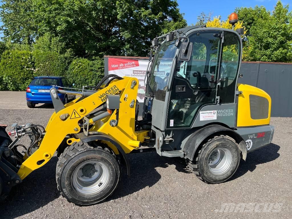 Wacker Neuson WL 32 Gumikerekes homlokrakodók