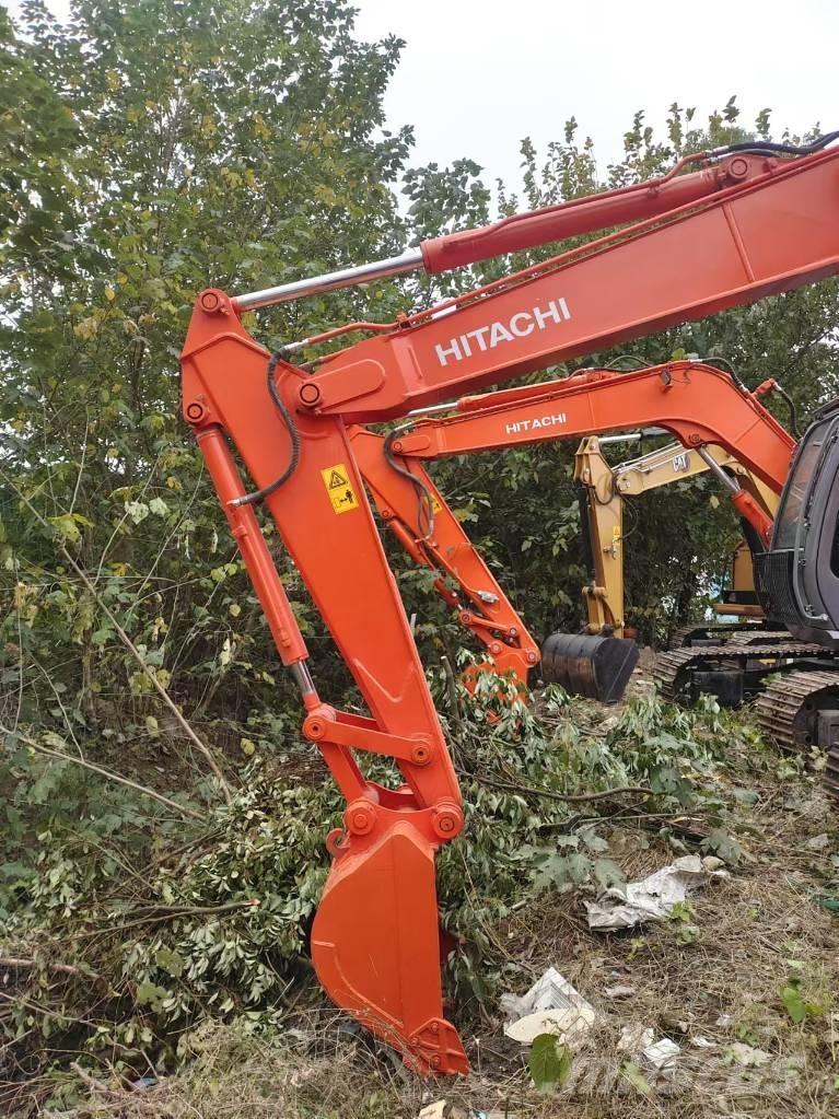 Hitachi ZX 70 Közepes (midi) kotrók 7 t - 12 t