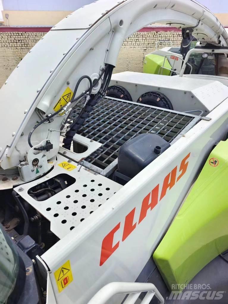 CLAAS Jaguar 850 Önjáró szecskázók