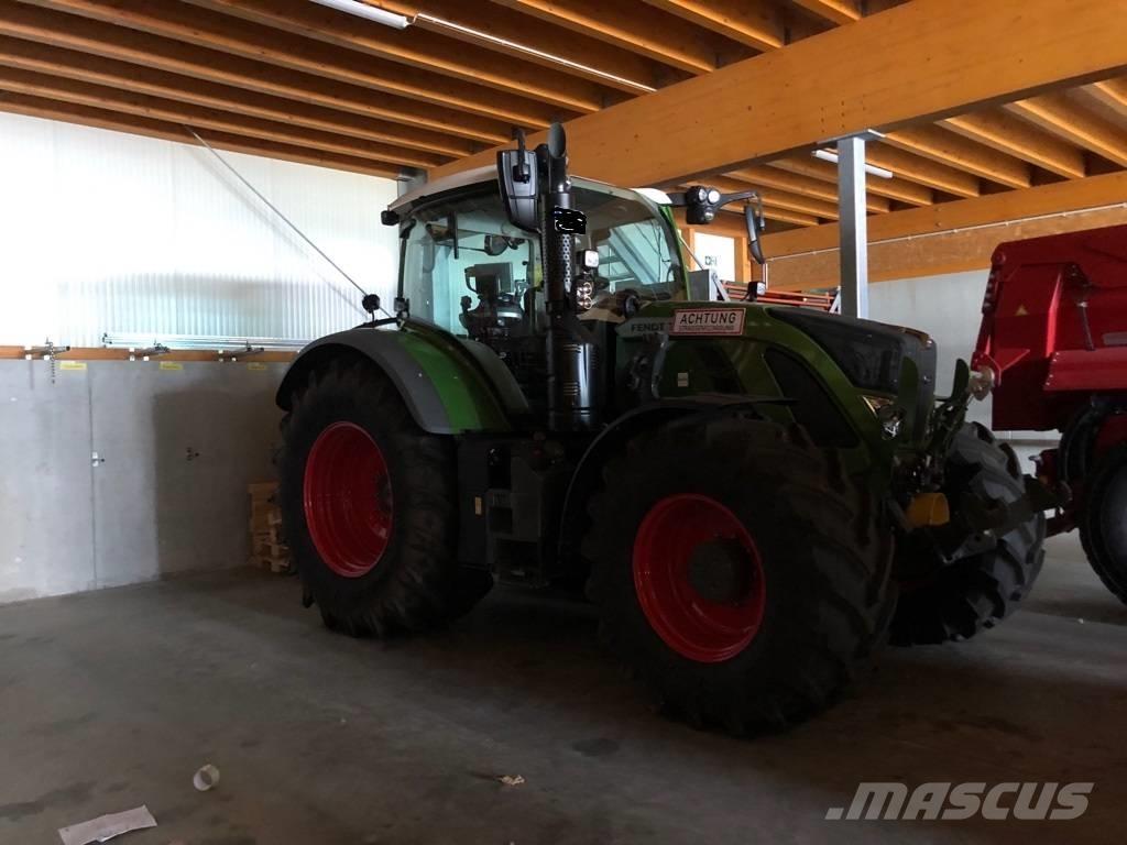 Fendt 724 Vario S4 Traktorok