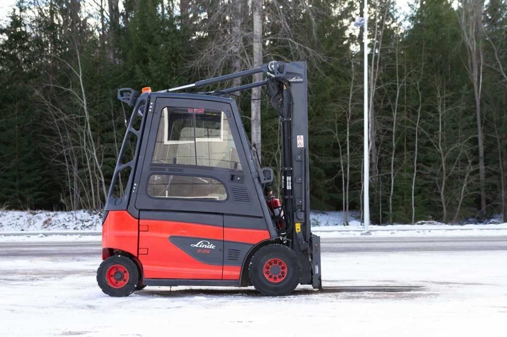 Linde E 25 Elektromos targoncák