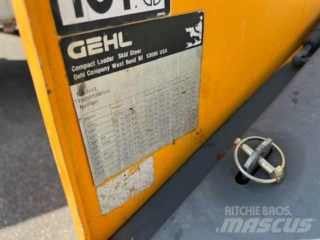 Gehl SL4240 Kompaktrakodók