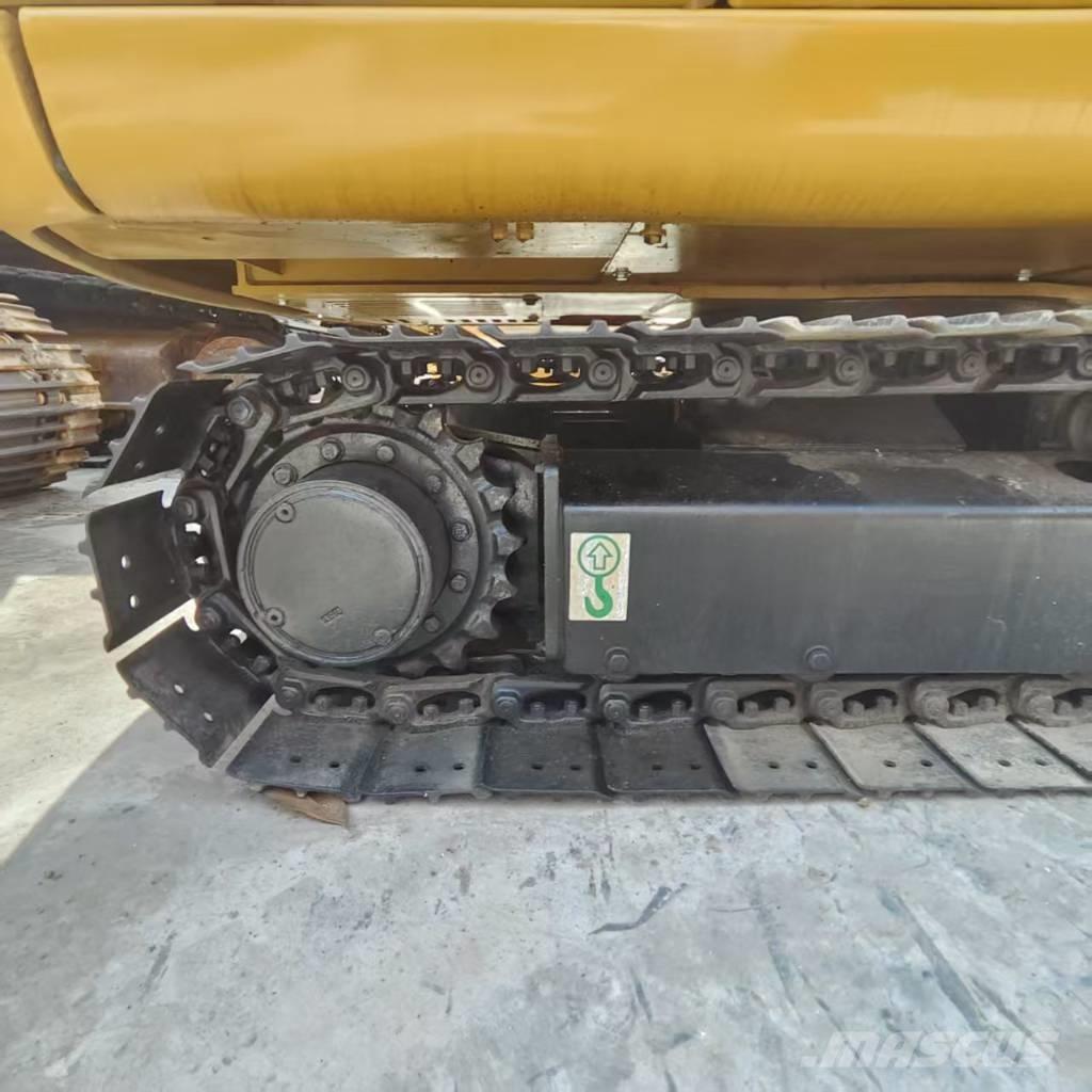 CAT 305.5 Lánctalpas kotrók