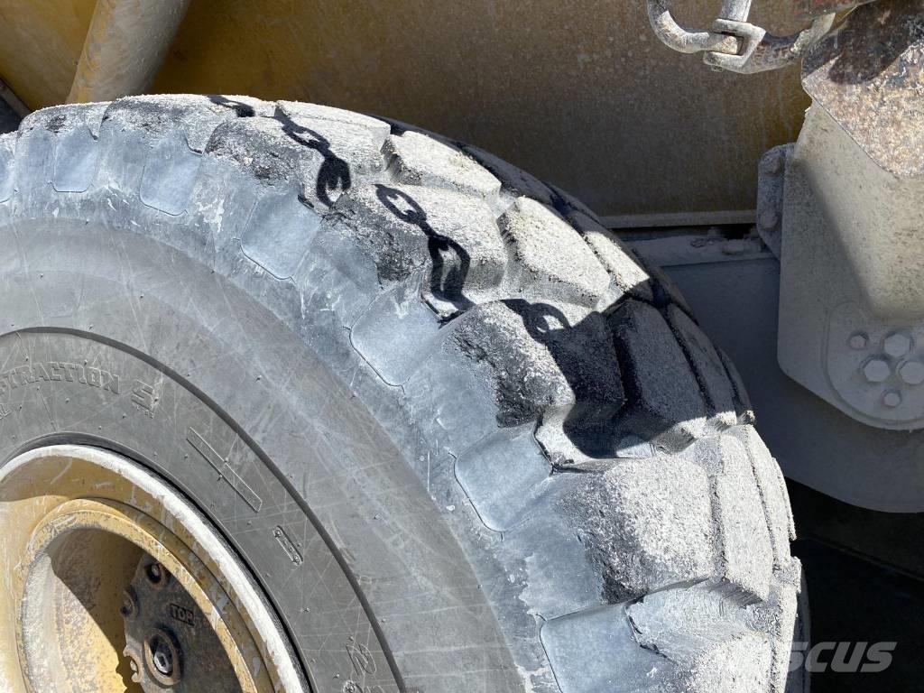 Komatsu HM 400 Csuklósdömperek