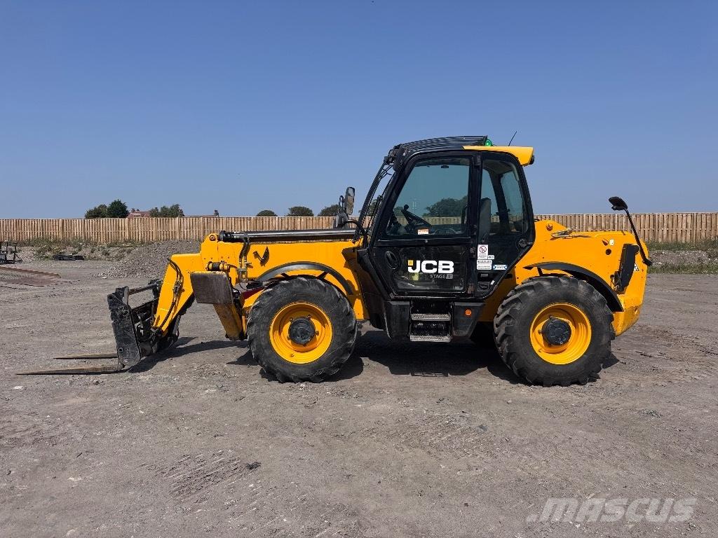 JCB 540-140 Teleszkópos rakodók