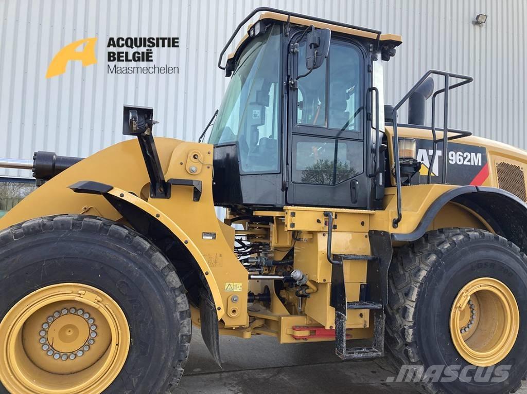 CAT 962 M Gumikerekes homlokrakodók