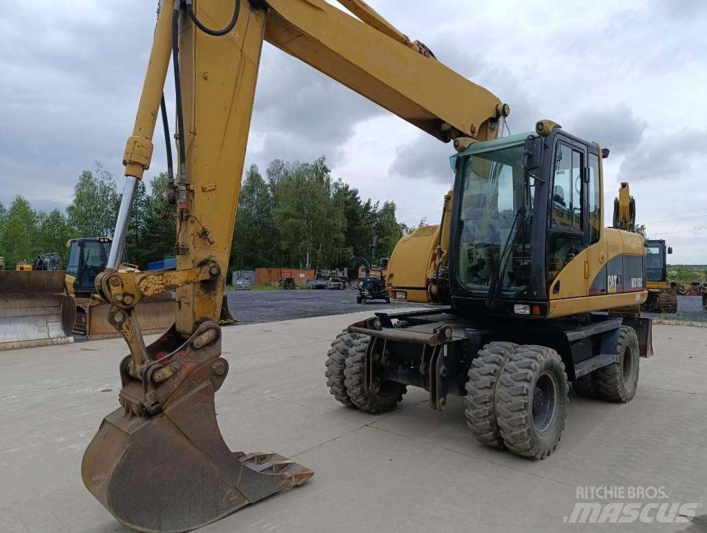 CAT M 316 C Gumikerekes kotrók