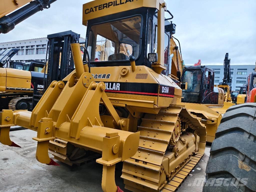 CAT D 5 M lánctalpas dózerek