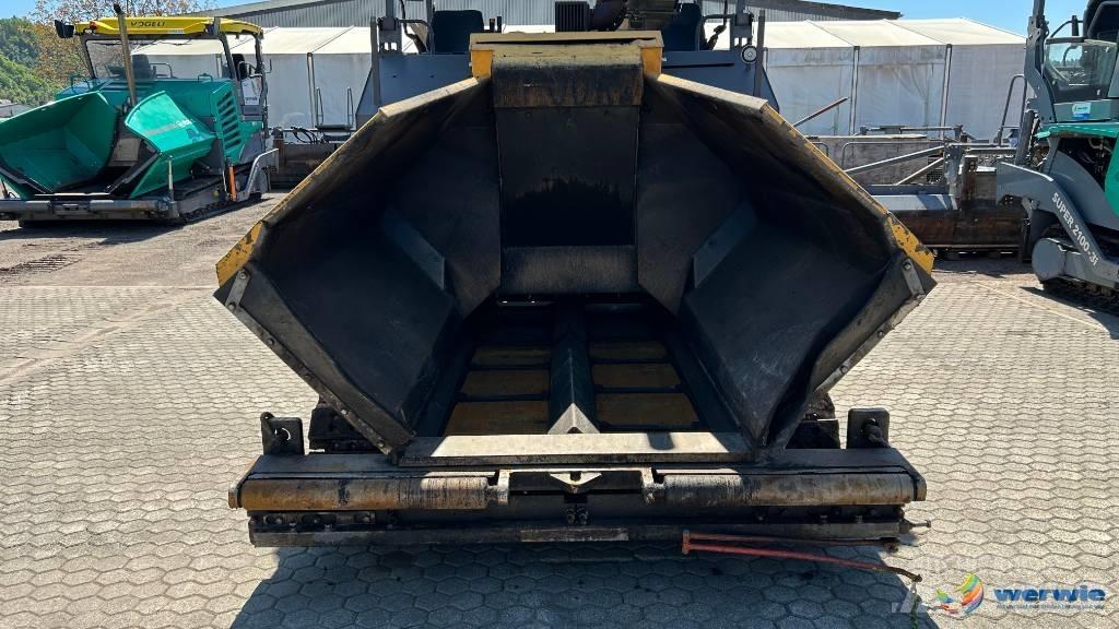 Volvo ABG TITAN 5820 Aszfalt terítõ gépek