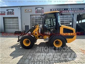 JCB 407 -werkneu- Gumikerekes homlokrakodók