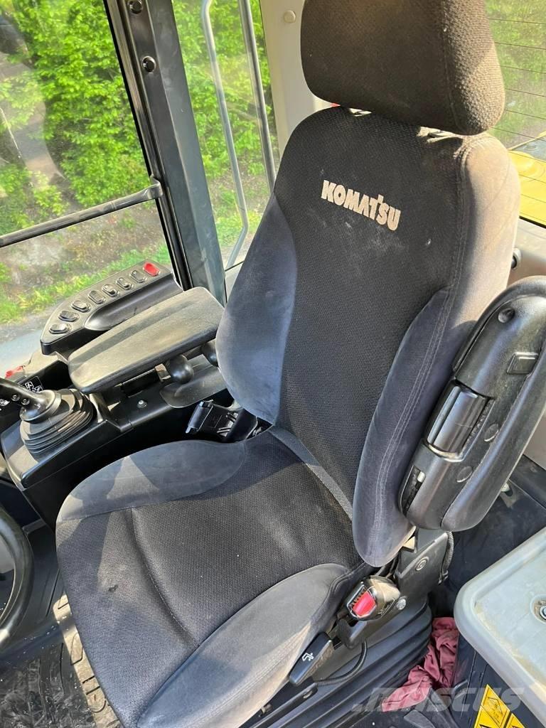 Komatsu WA 380-8 Gumikerekes homlokrakodók