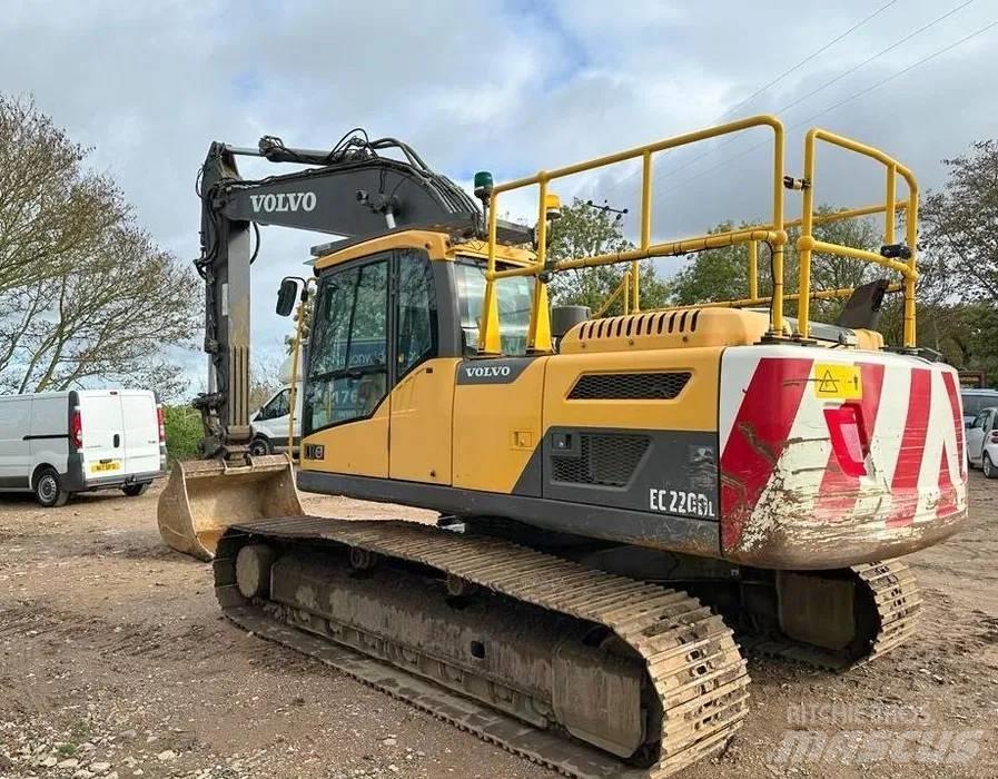 Volvo EC 220 DL Lánctalpas kotrók