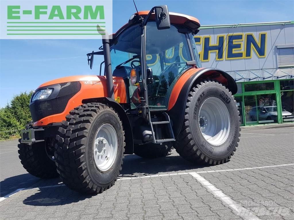 Kubota m4073 cab Traktorok