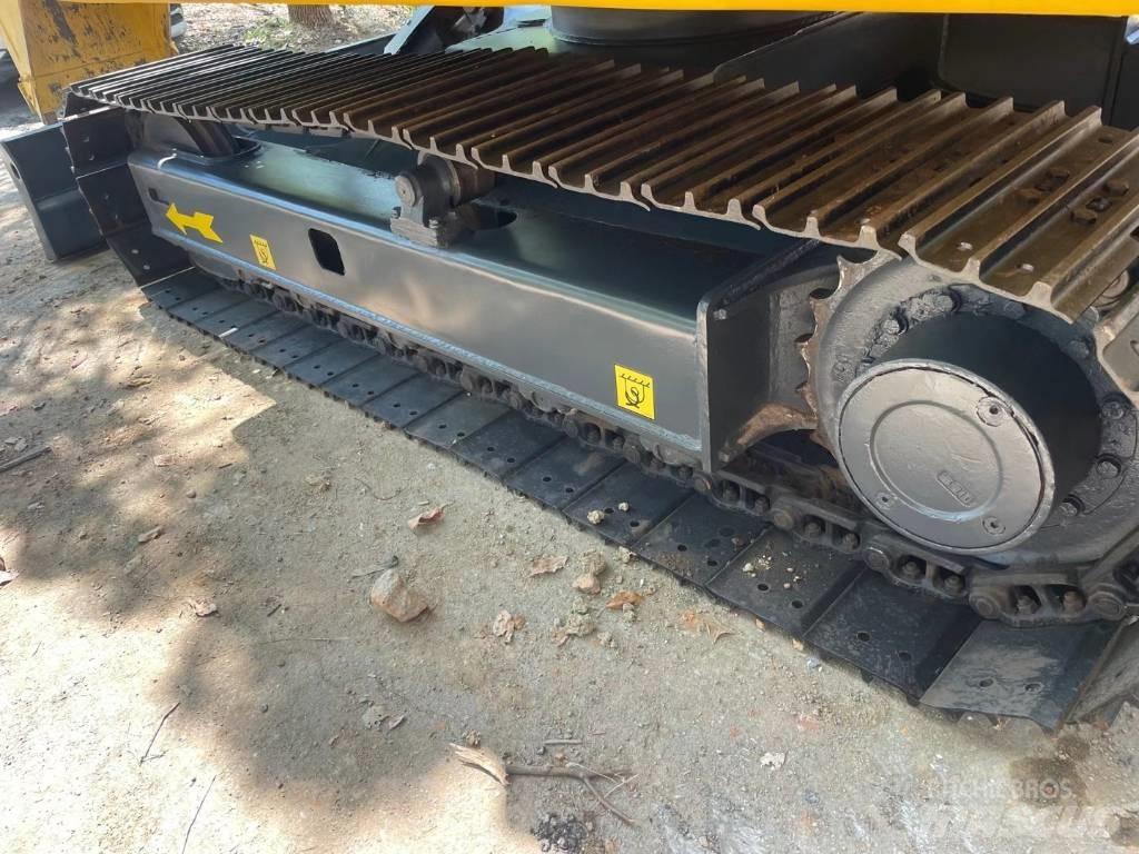 Komatsu PC70-8 Lánctalpas kotrók
