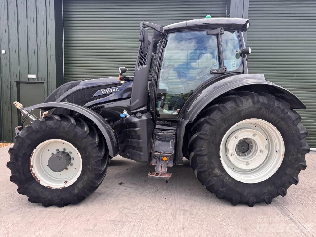 Valtra T 235 Direct Traktorok