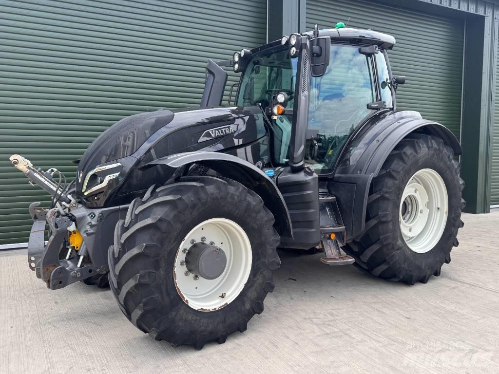 Valtra T 235 Direct Traktorok