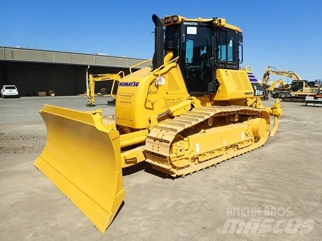 Komatsu D61EX-24 lánctalpas dózerek