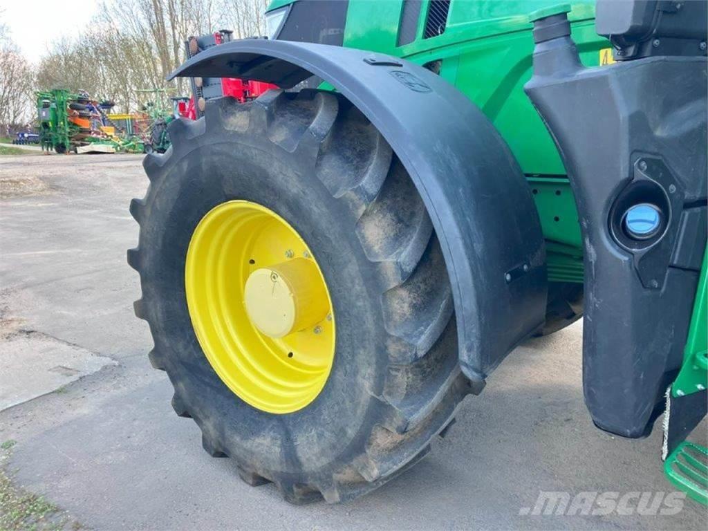 John Deere 6250R Traktorok