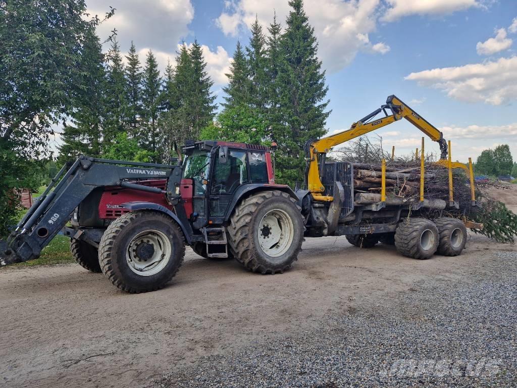Valtra 8450 Hitech Traktorok