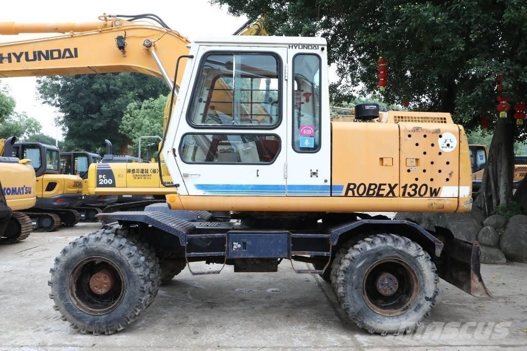 Hyundai Robex 130 W Gumikerekes kotrók