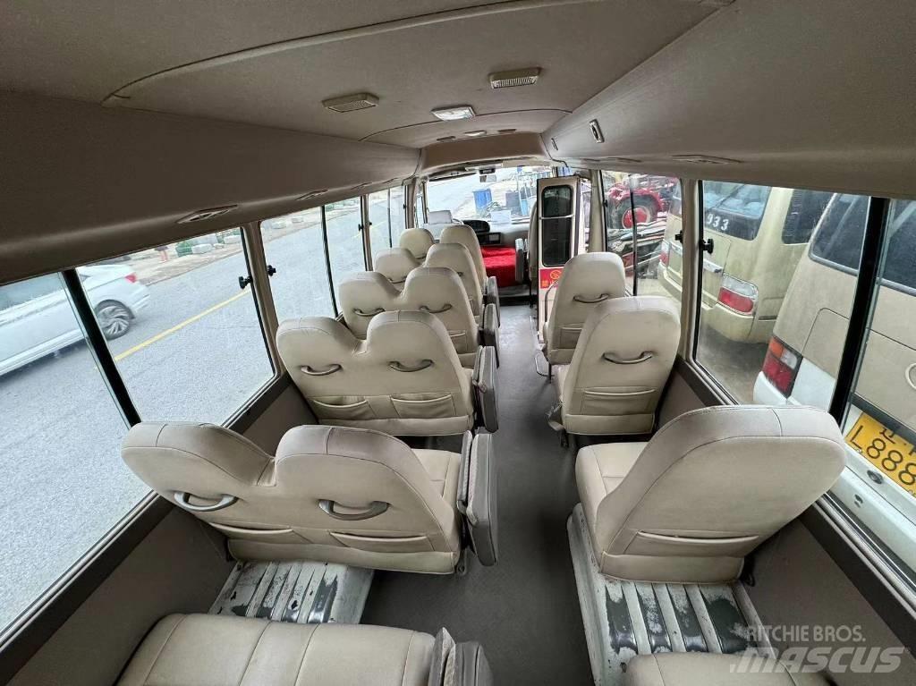 Toyota Coaster Bus Mini buszok