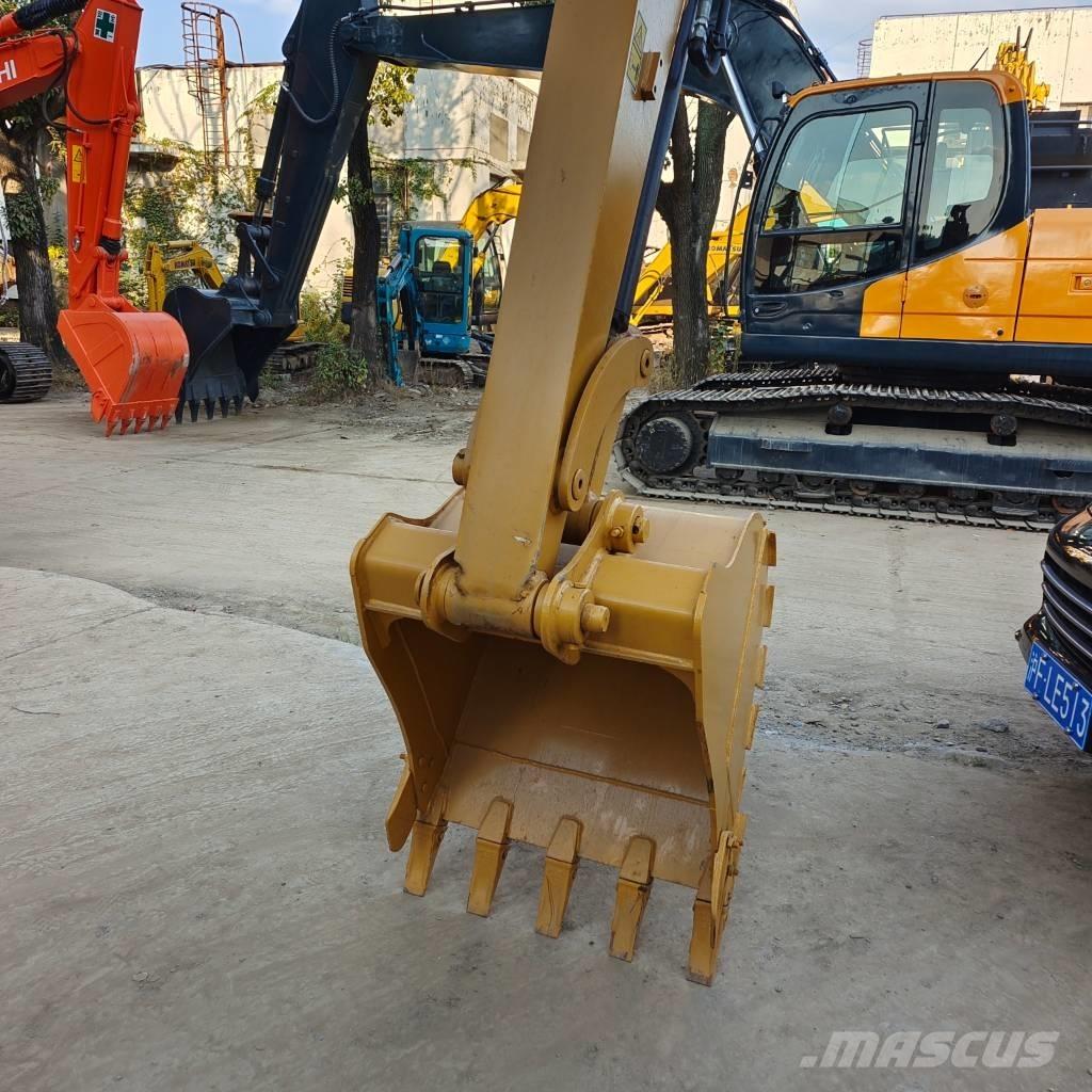 CAT 305 E2 Mini kotrók < 7t