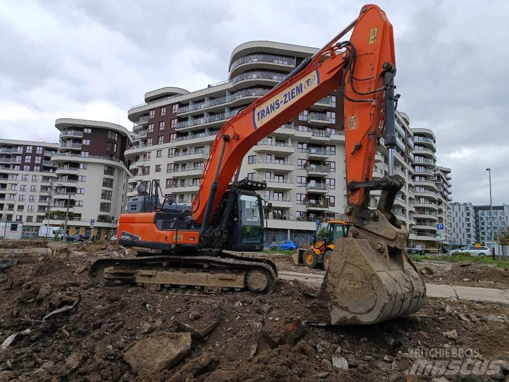 Doosan DX 300 LC-5 Lánctalpas kotrók