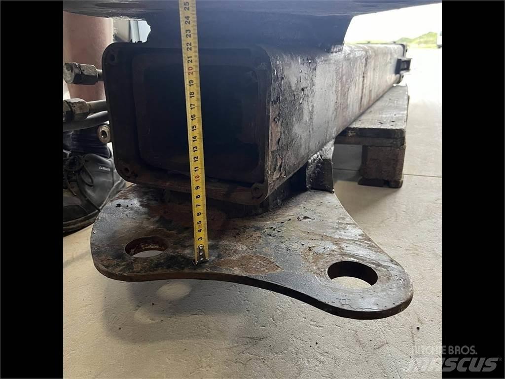 Loglift F71 F85 Betakarító daruk