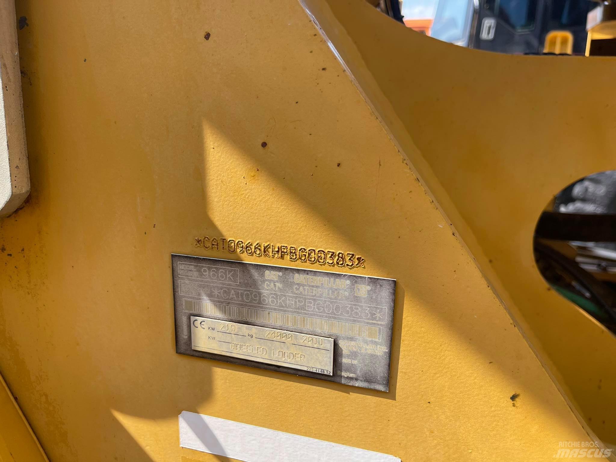 CAT 966K Gumikerekes homlokrakodók