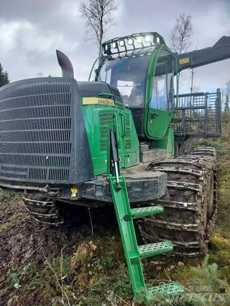 John Deere 1510 E Kihordók