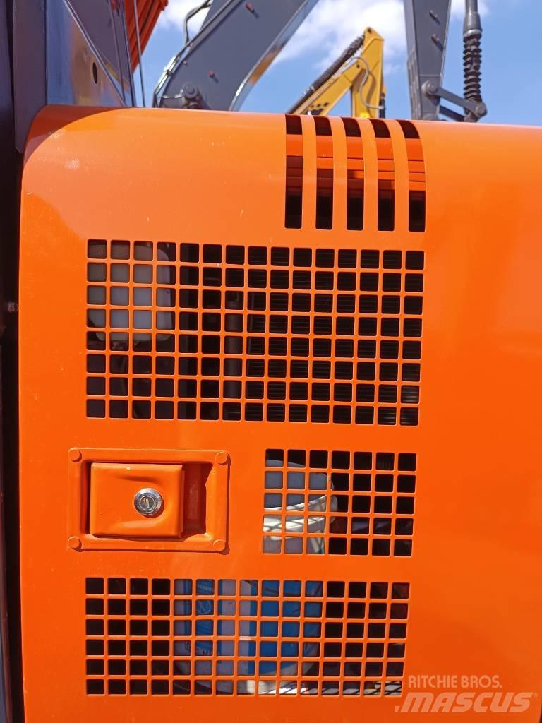 Hitachi ZX 75 Közepes (midi) kotrók 7 t - 12 t