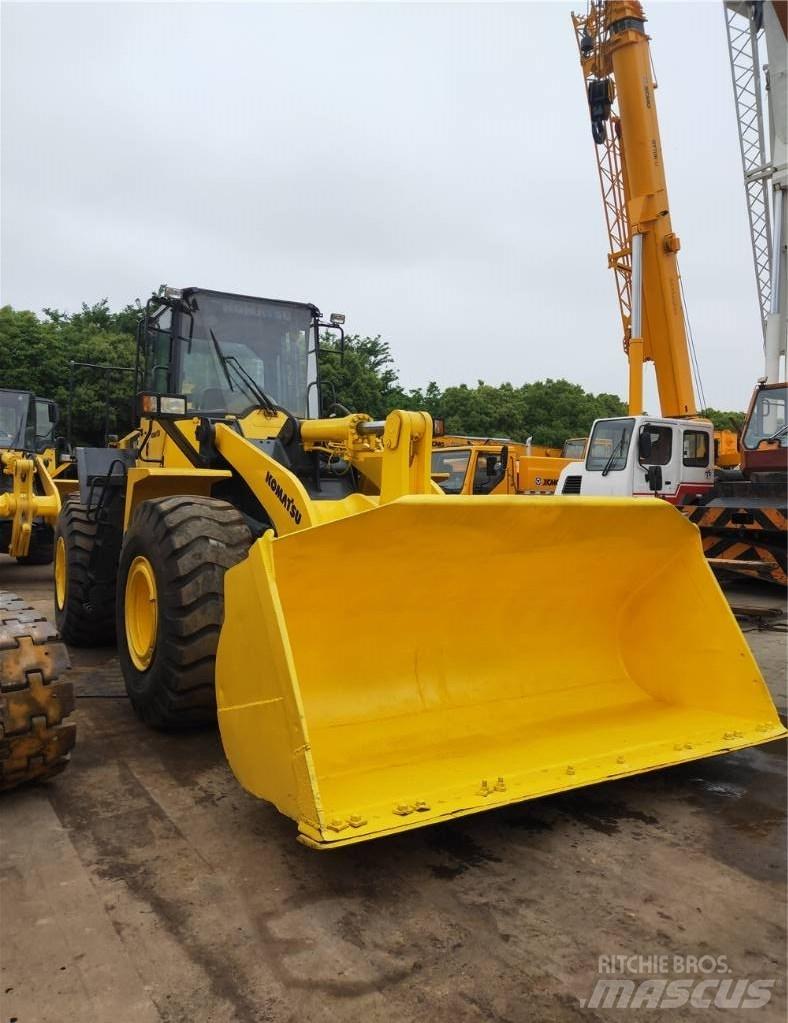 Komatsu WA 380 Gumikerekes homlokrakodók