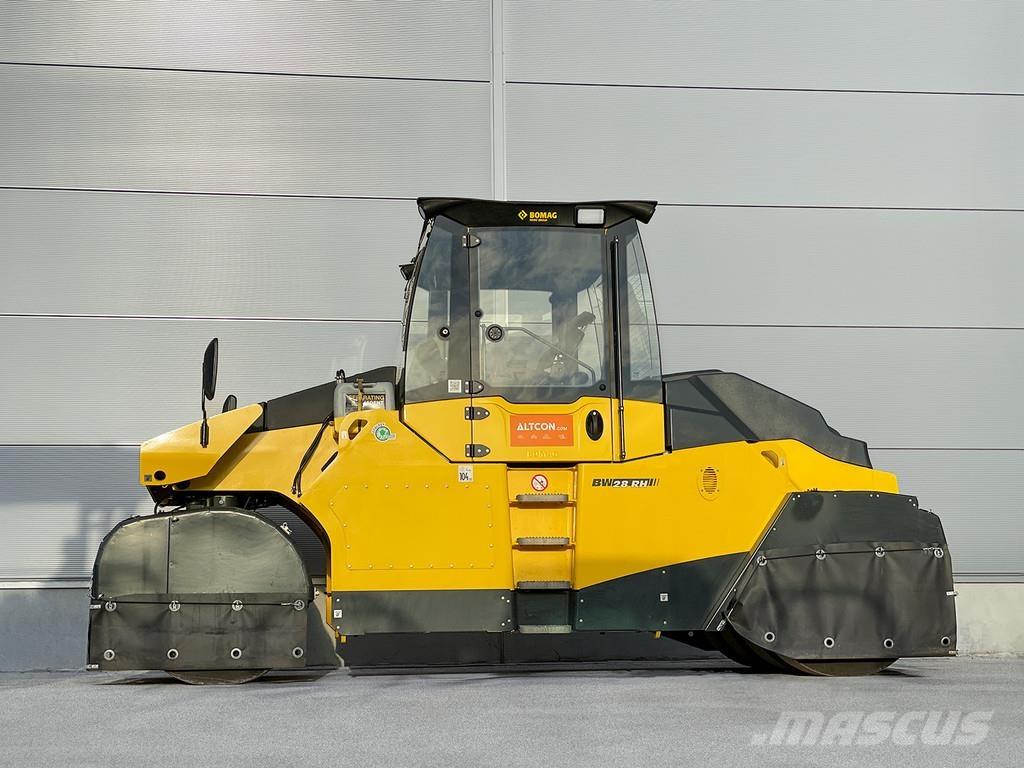 Bomag BW 28 RH Pneumatikus kerekes hengerek