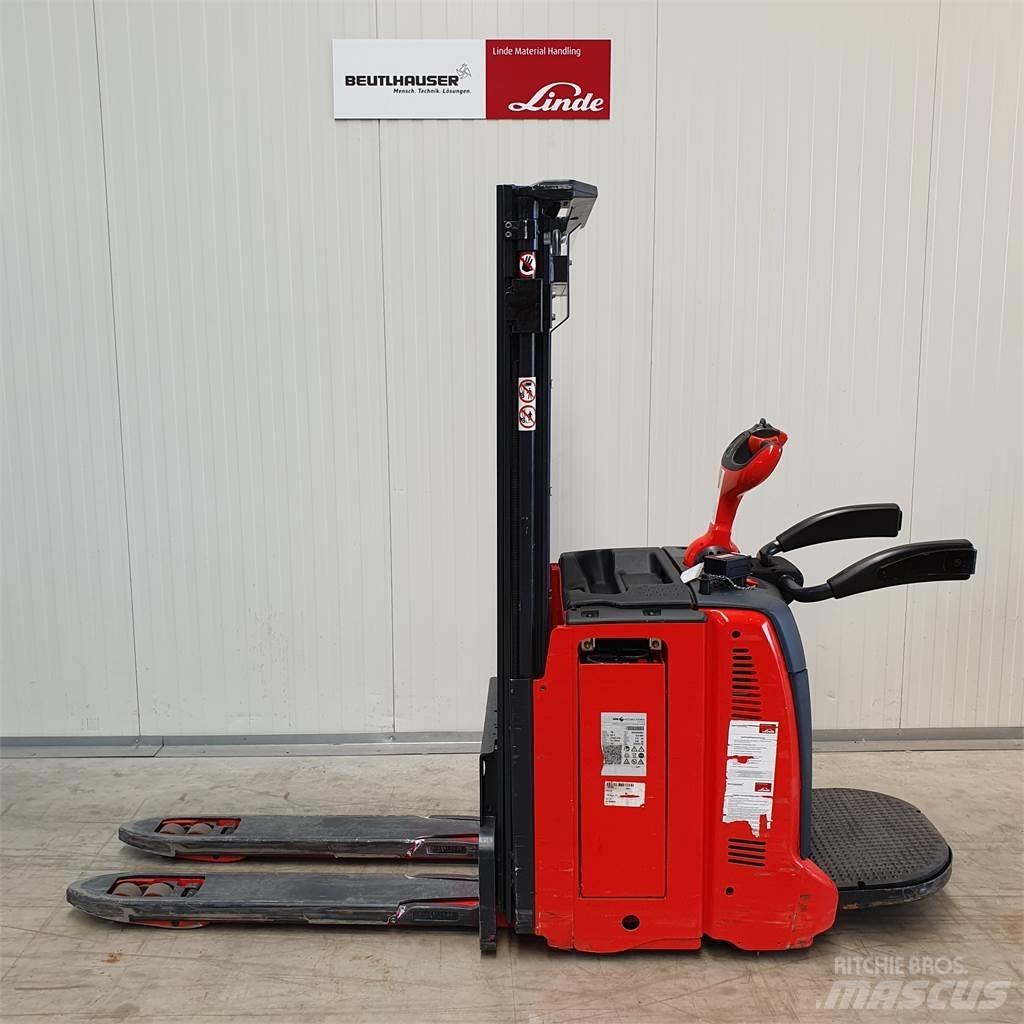 Linde D12AP Gyalogkíséretű targonca