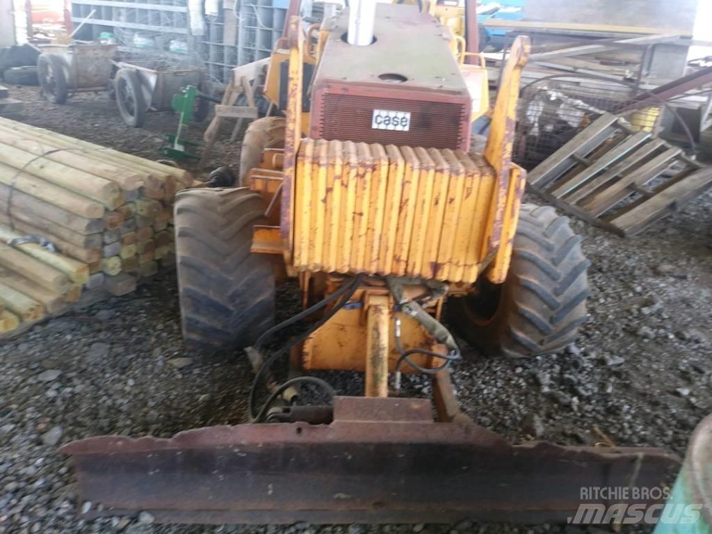 CASE 660 Árokásók