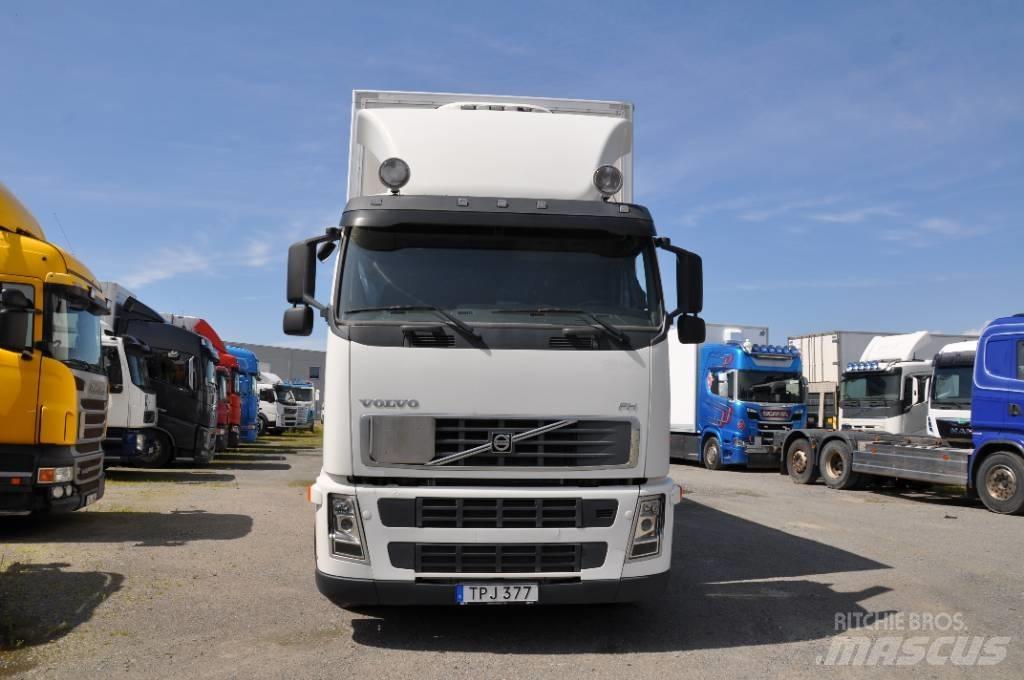 Volvo FH440 6X2 Dobozos teherautók