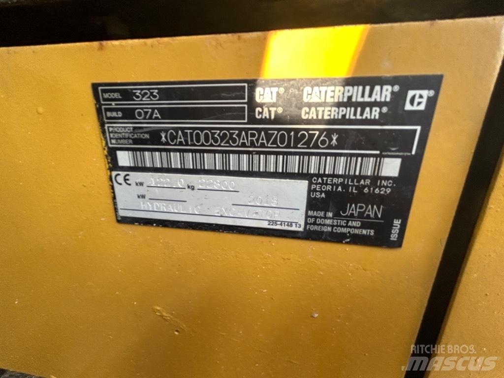 CAT 323 Nextgen Lánctalpas kotrók