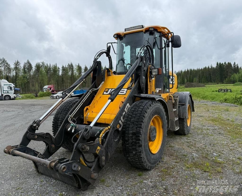 JCB 412 S Gumikerekes homlokrakodók