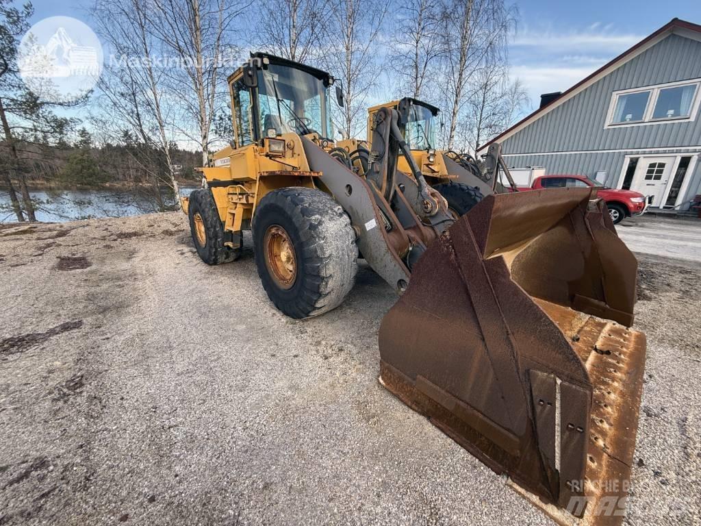 Volvo L 120 C Gumikerekes homlokrakodók