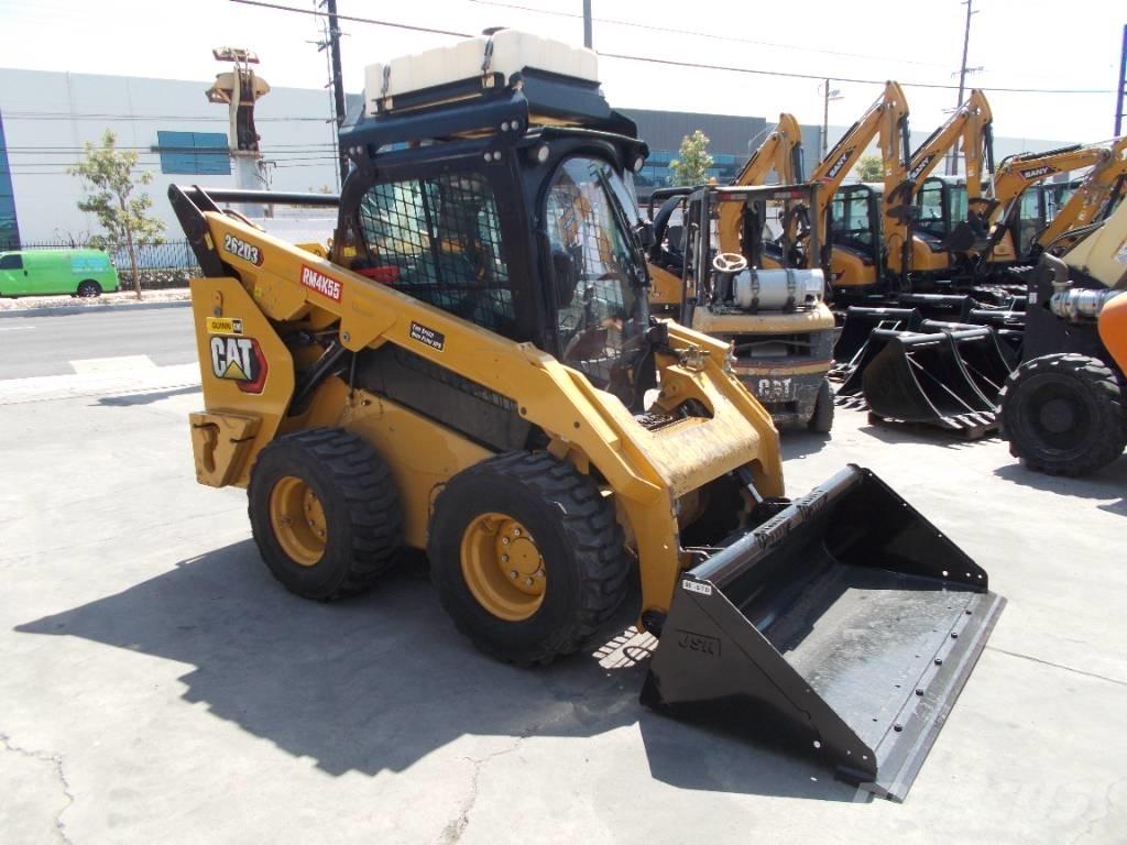 CAT 262D3 Kompaktrakodók