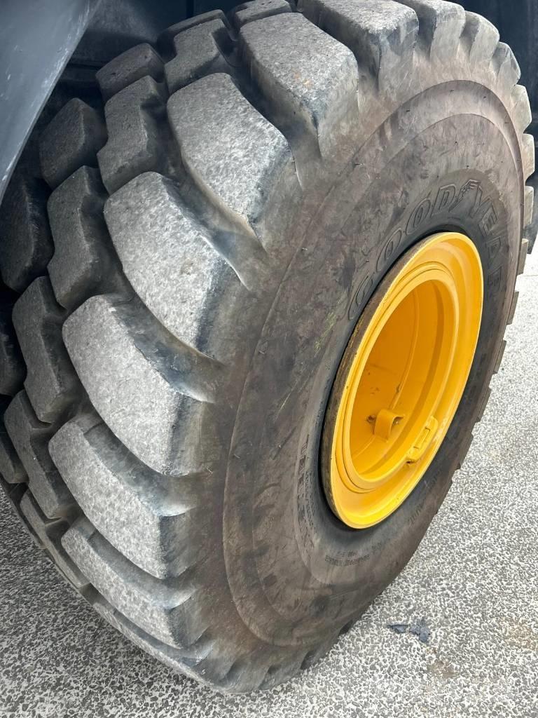 Komatsu WA 475-10E0 Gumikerekes homlokrakodók