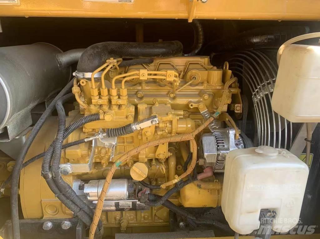 CAT 307E Lánctalpas kotrók