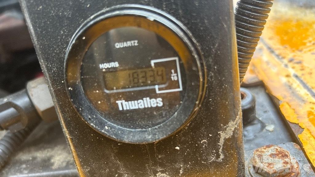 Thwaites MACH 444 Csuklósdömperek