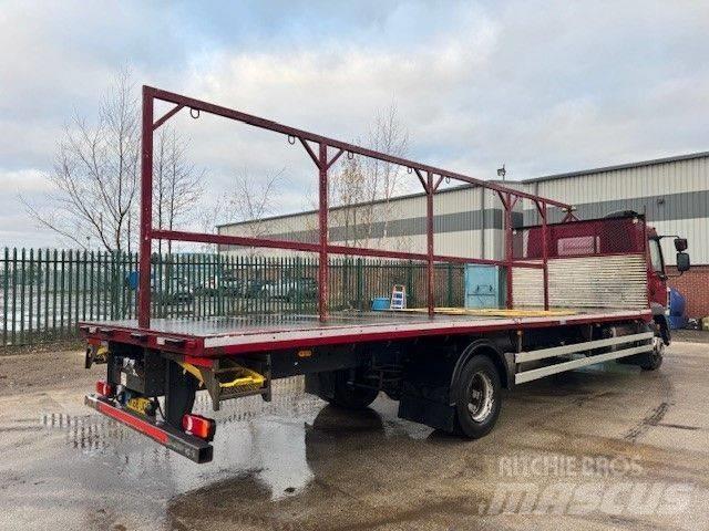 DAF LF180 Platós / Ponyvás teherautók