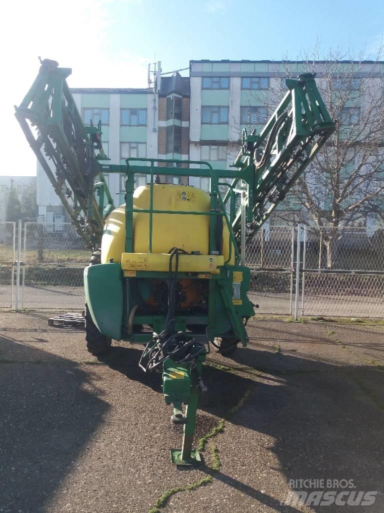 John Deere 732 Vontatott trágyaszórók