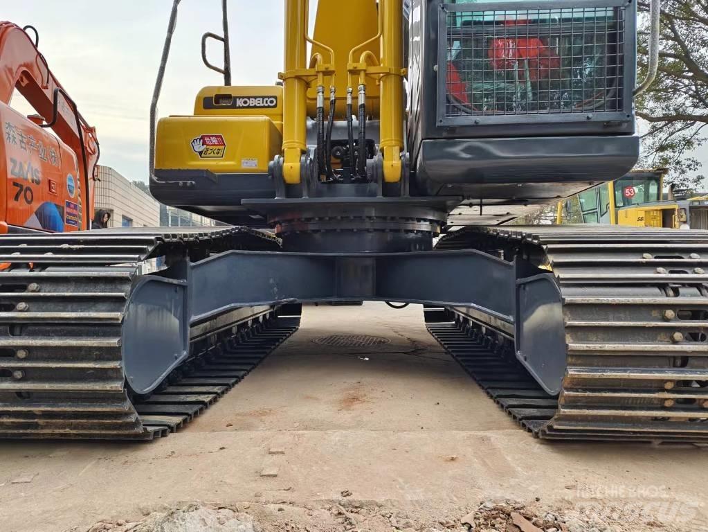 Kobelco SK200D Lánctalpas kotrók