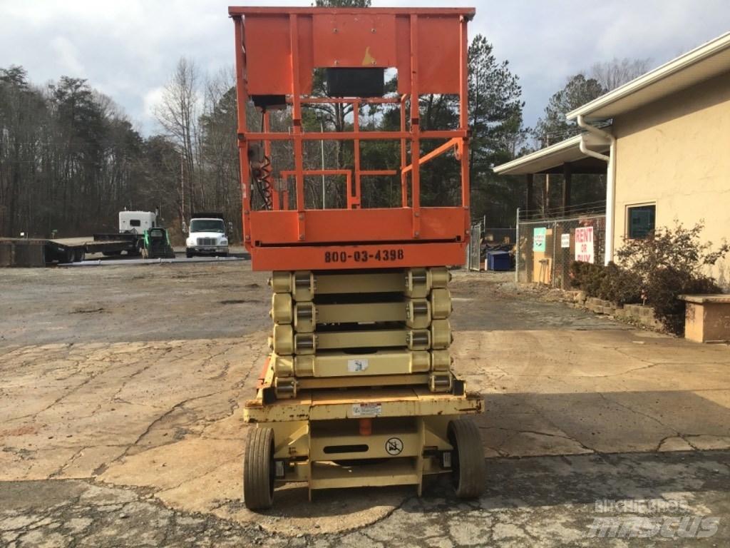 JLG 3248RS Ollós emelők