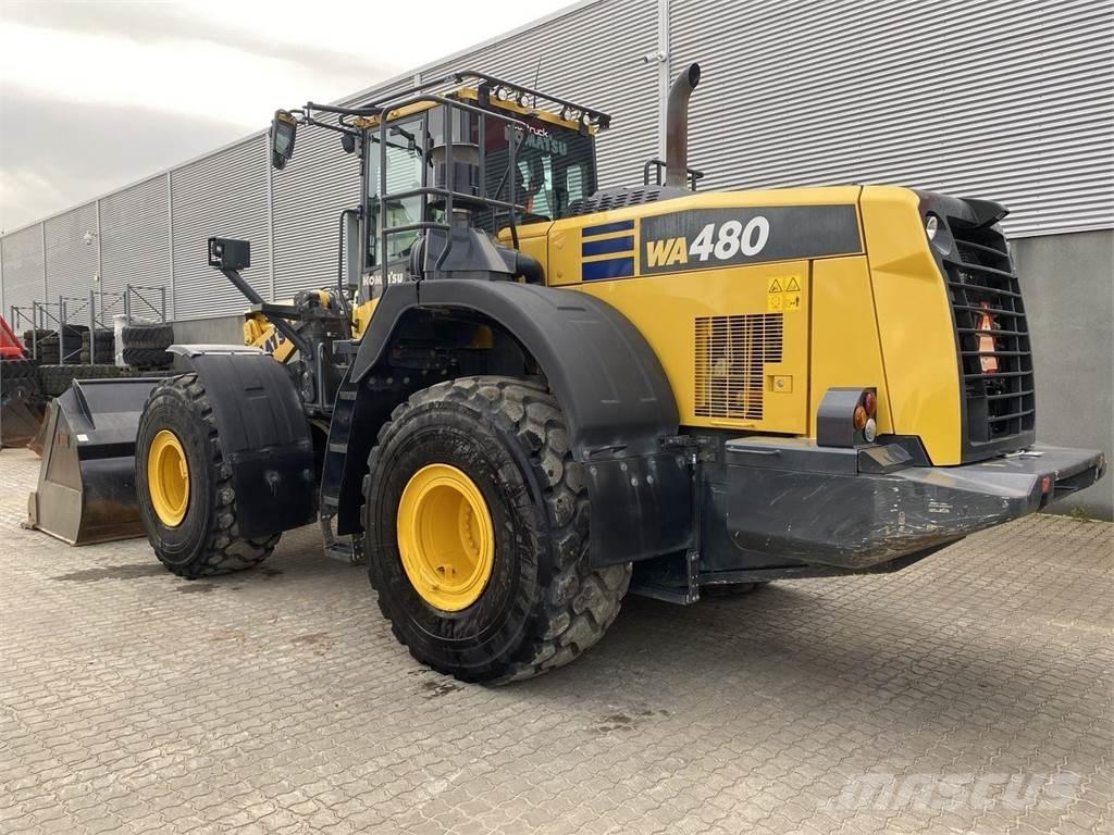 Komatsu WA480-8 Gumikerekes homlokrakodók