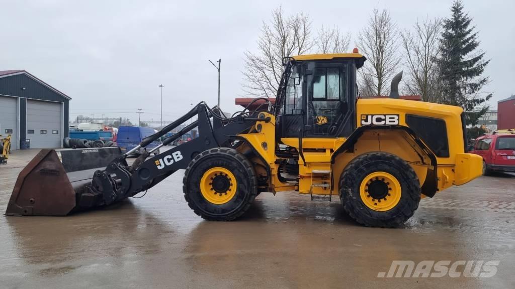 JCB 437 HT Gumikerekes homlokrakodók