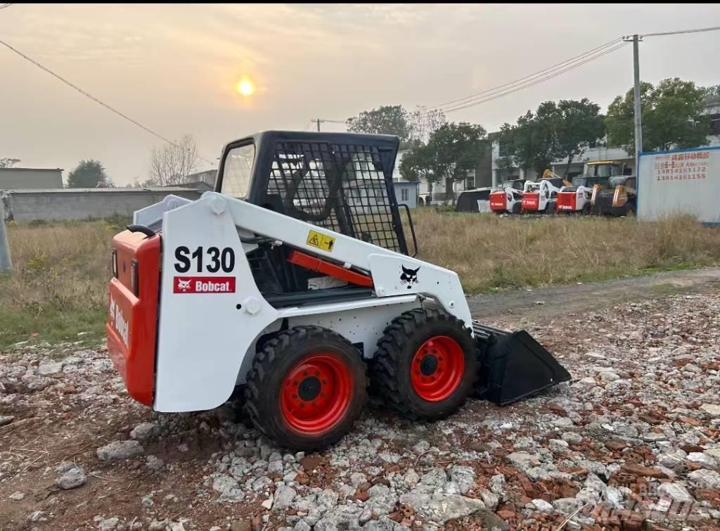 Bobcat S 130 Kompaktrakodók